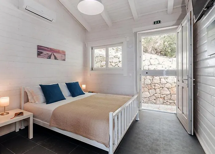 Vasiliki Cottages Villa *